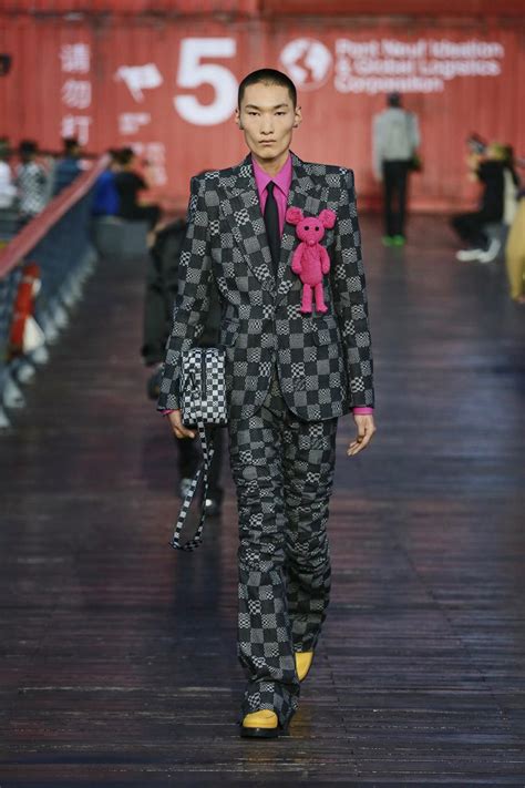 louis vuitton mens 2021|Louis Vuitton men's clothing 2021.